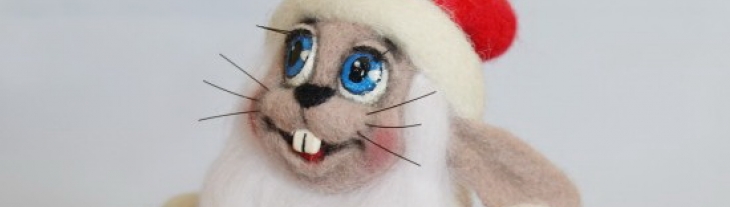 Заяц из «Ну, погоди!» в костюме Деда Мороза